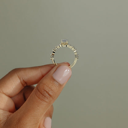 CUJ032