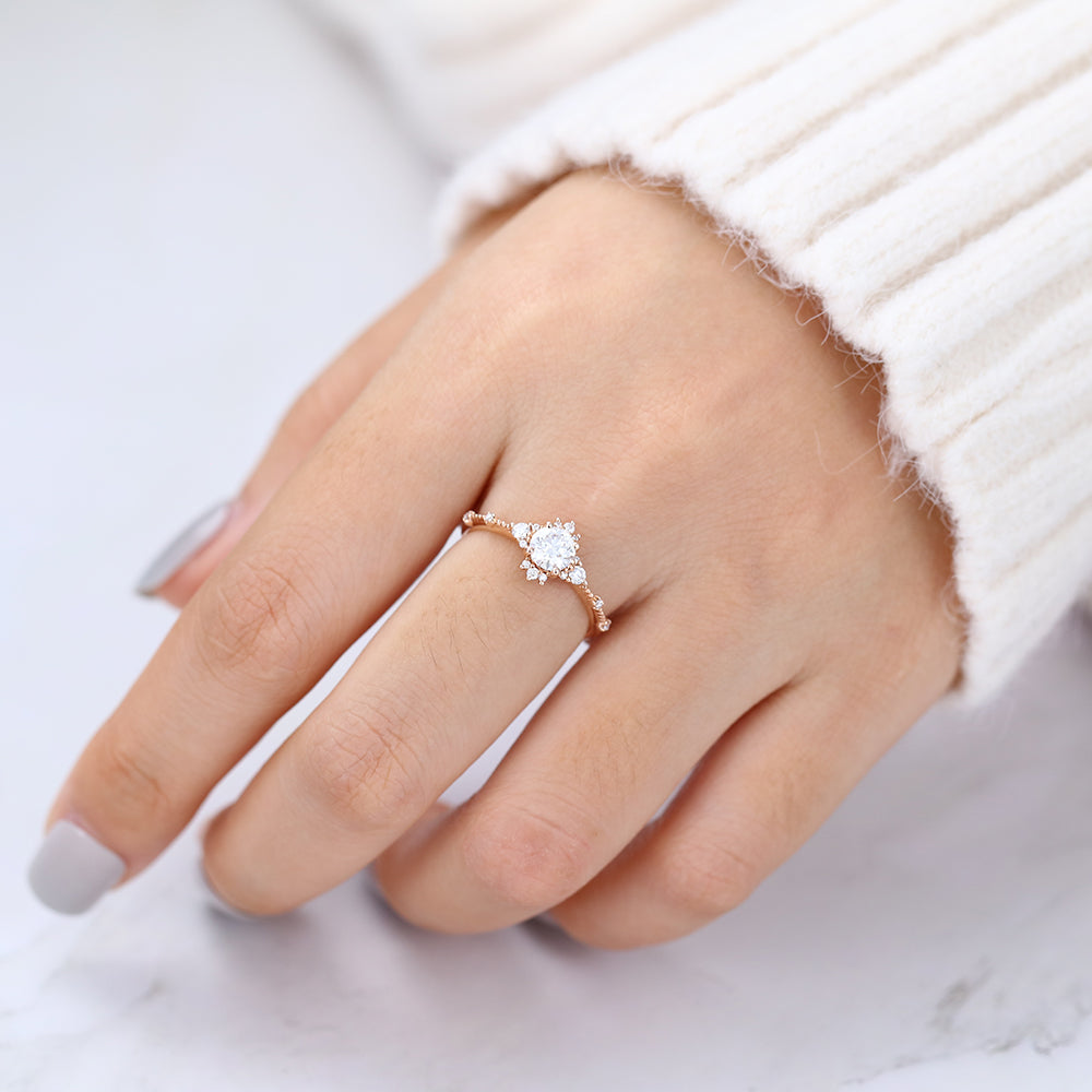 0.41 CT Round Cluster Moissanite Engagement Ring